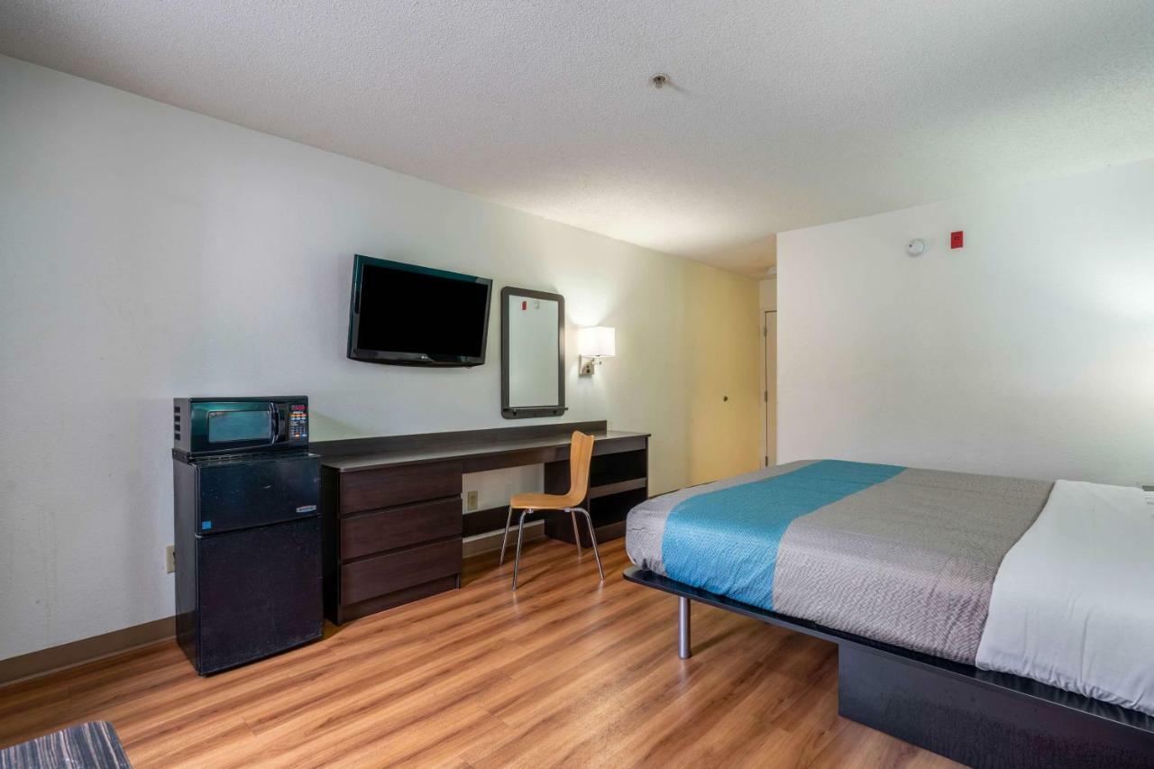 Motel 6-Rocky Mount, Nc Ngoại thất bức ảnh